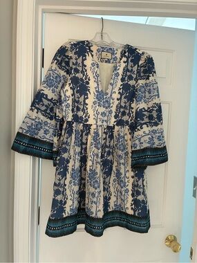 Tuckernuck Blue and White Floral Tunic Dress